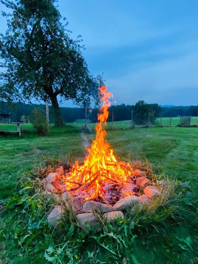 Kellerstoeckl Am Veganen Bio-Lebenshof "Varm - Die Vegane Farm" Sulb Exteriér fotografie